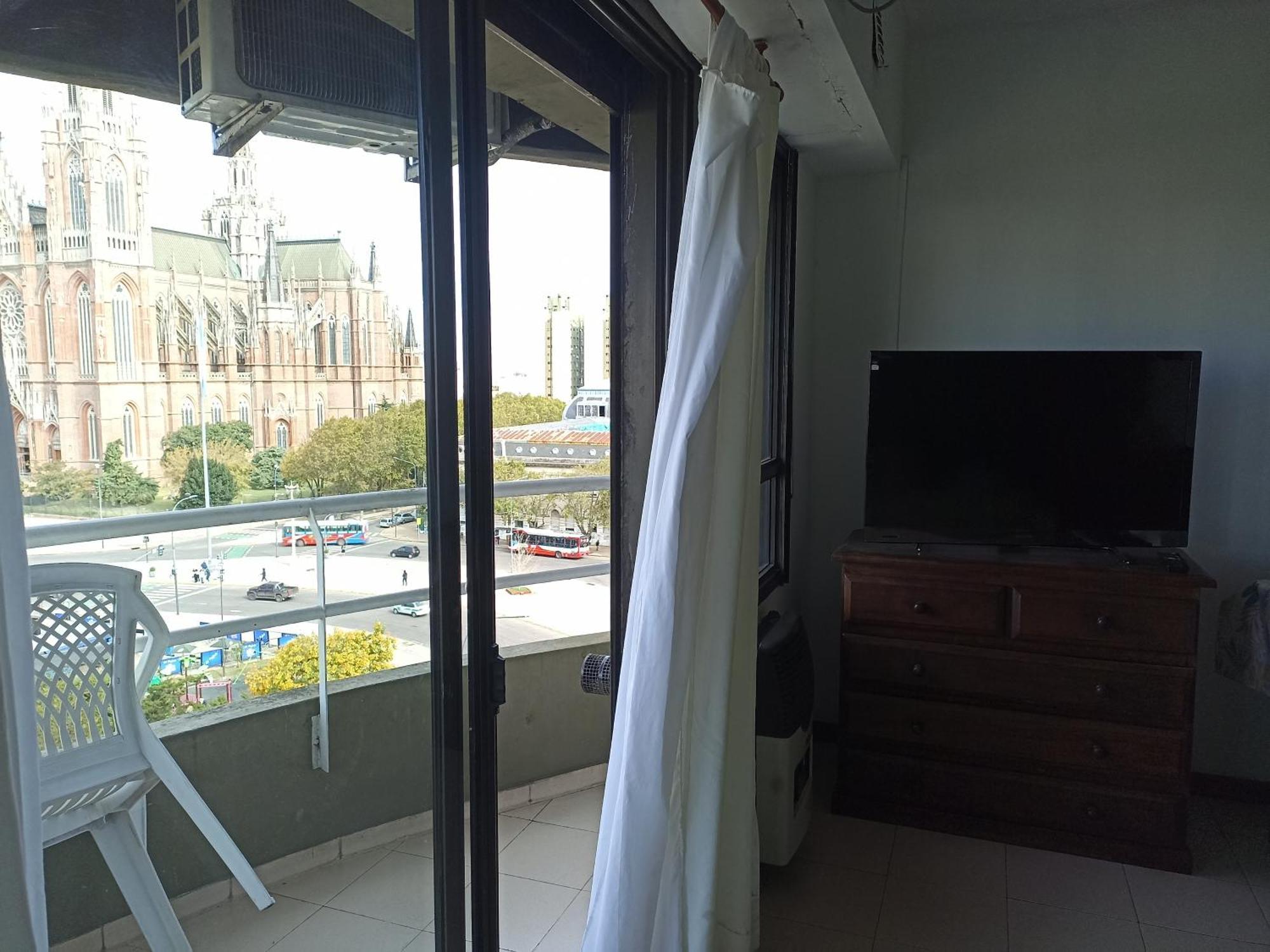 Departamento Plaza Moreno Con Balcon La Plata Exteriér fotografie
