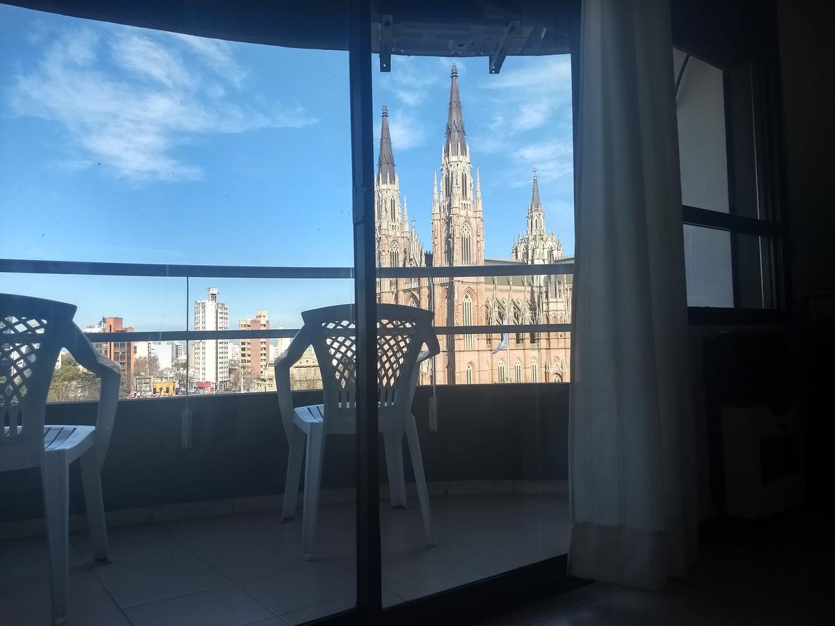 Departamento Plaza Moreno Con Balcon La Plata Exteriér fotografie