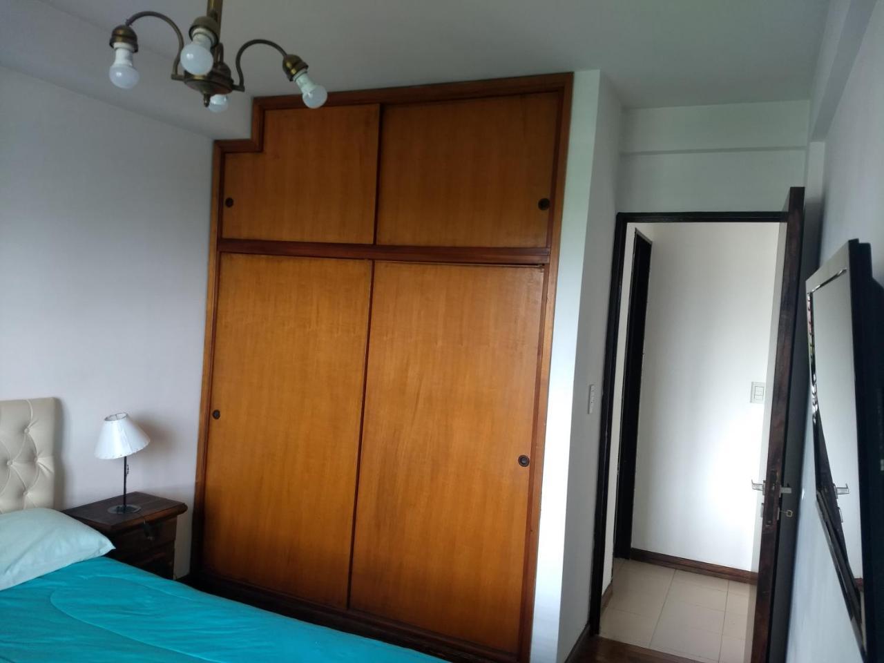 Departamento Plaza Moreno Con Balcon La Plata Exteriér fotografie