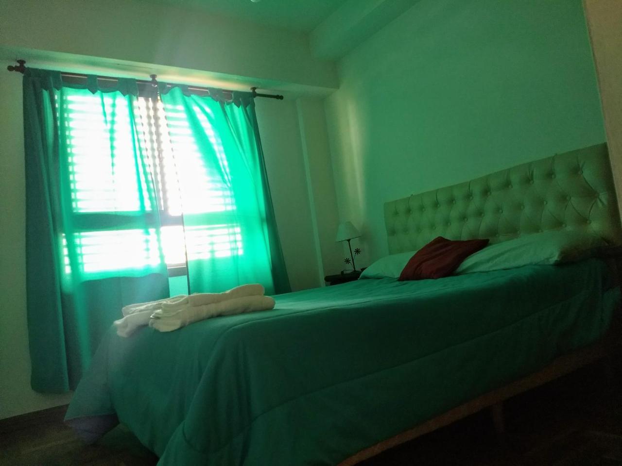 Departamento Plaza Moreno Con Balcon La Plata Exteriér fotografie